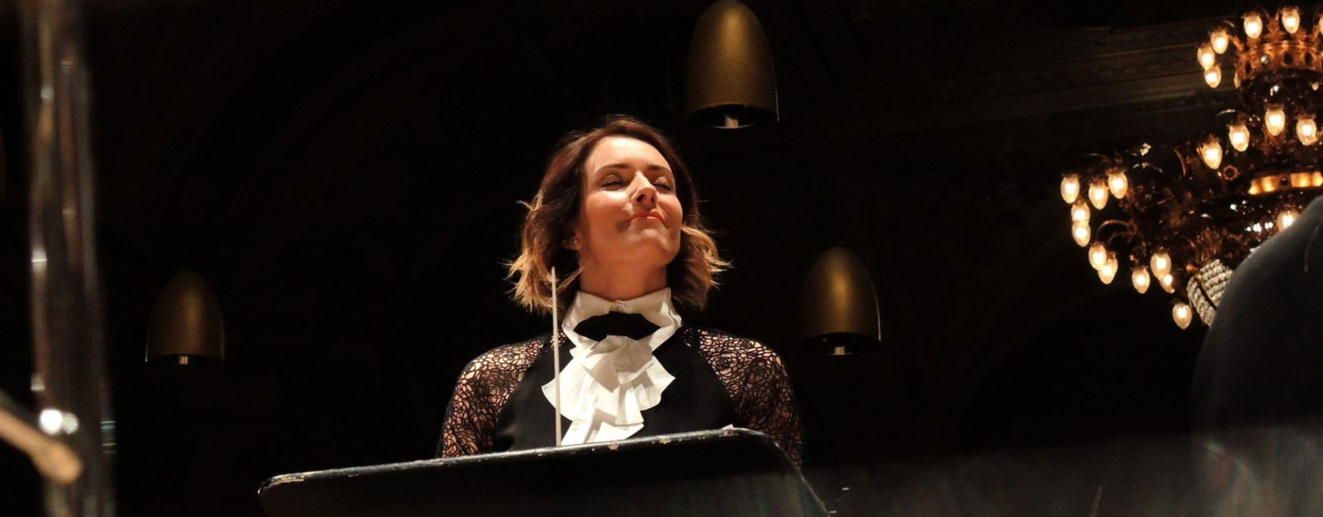 Alondra de la Parra conducts Stravinsky, Mozart & Beethoven