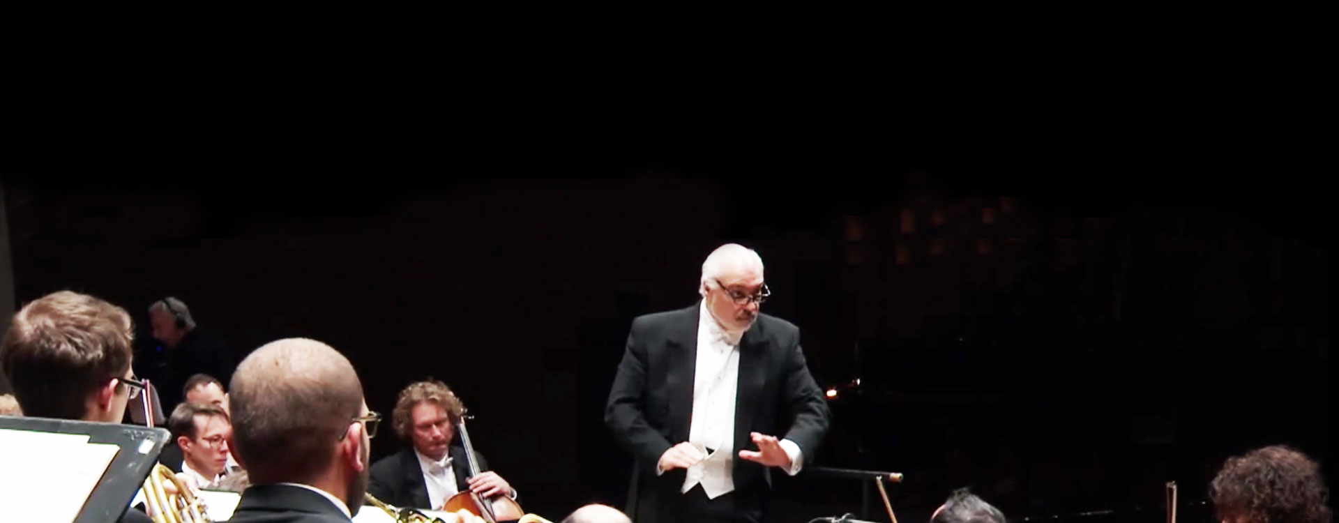 Constantine Orbelian conducts Mozart, Shor, Khachaturian and Offenbach
